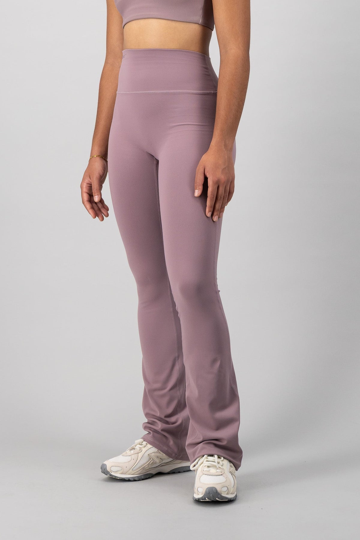 Fluid Flared Legging - Mauve
